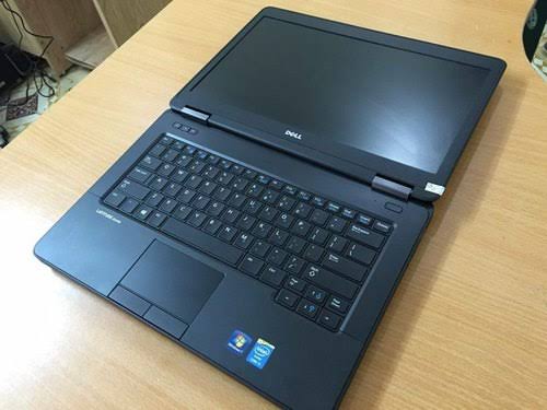 LAtitude Business Class LAptop-1 Glomikart-2